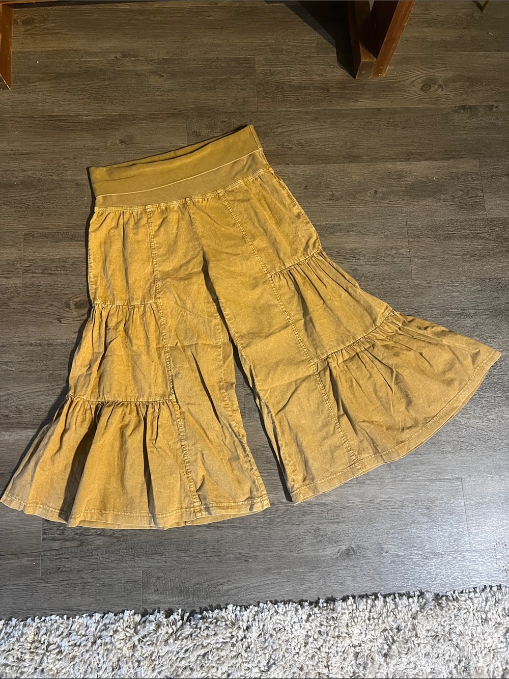 Boutique flowy pants